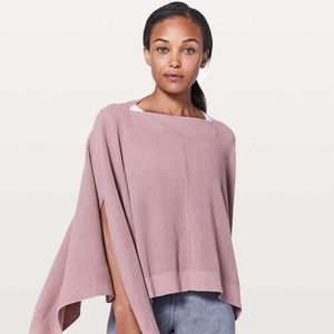 NWOT Lululemon Forward Flow Cape in Mink Berry